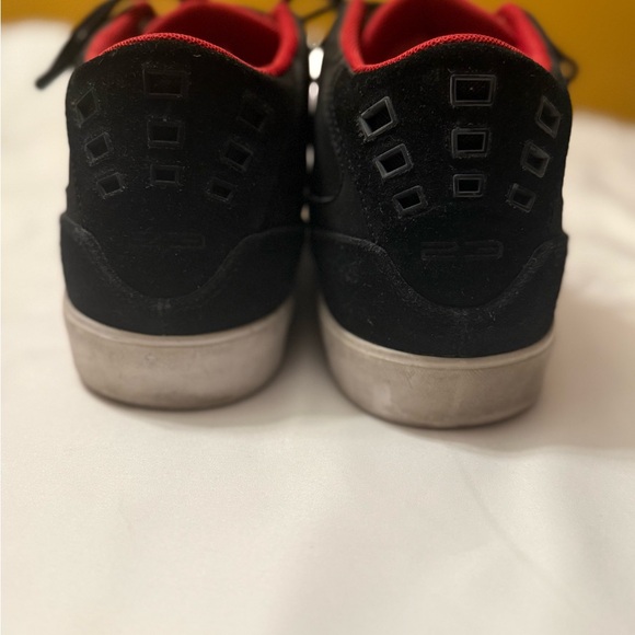 Nike Air Jordan Flight 23 classic Black and Red Size 13 - Picture 3 of 7